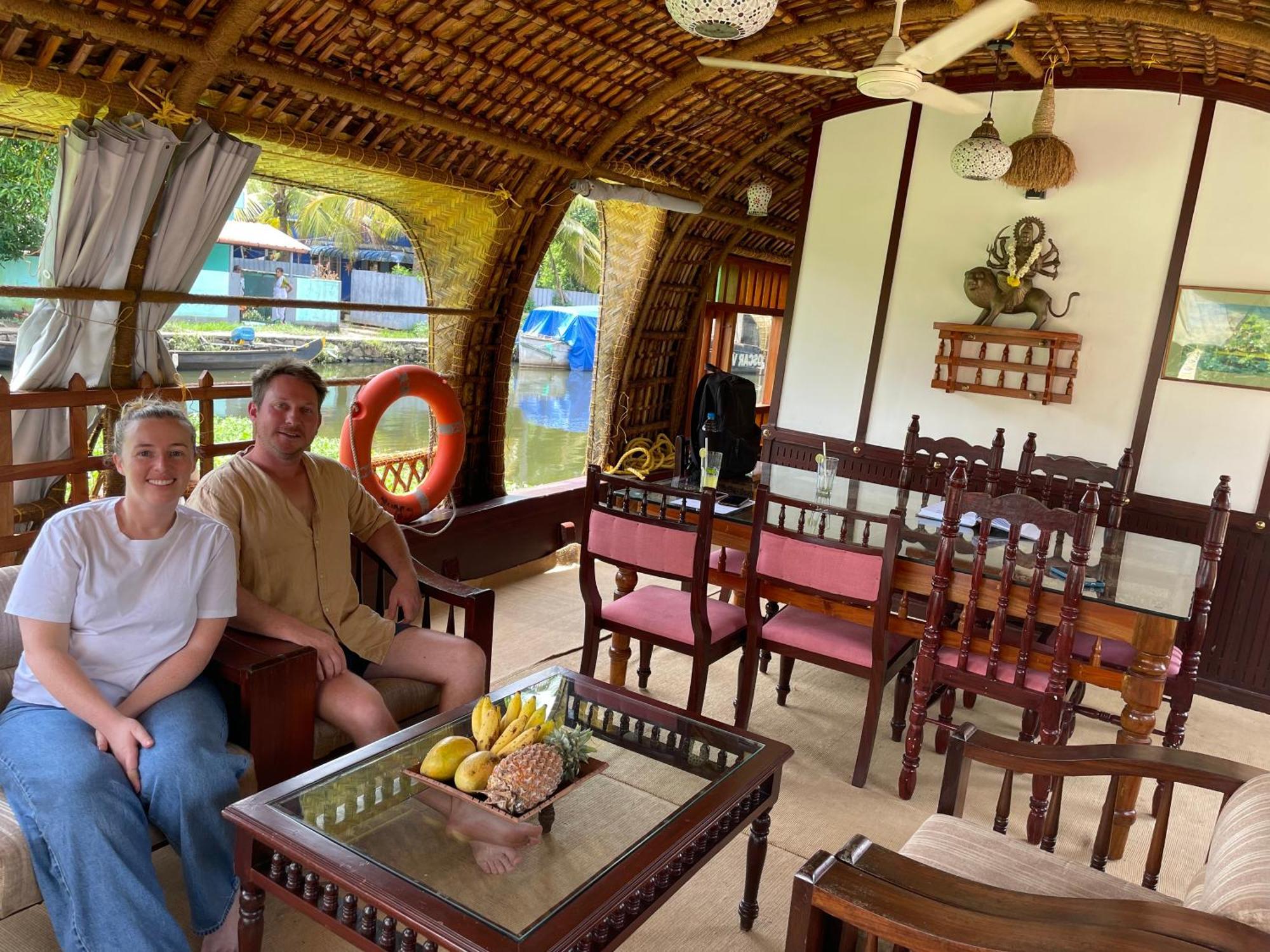 Hotel Thara'S Houseboat Alappuzha Esterno foto