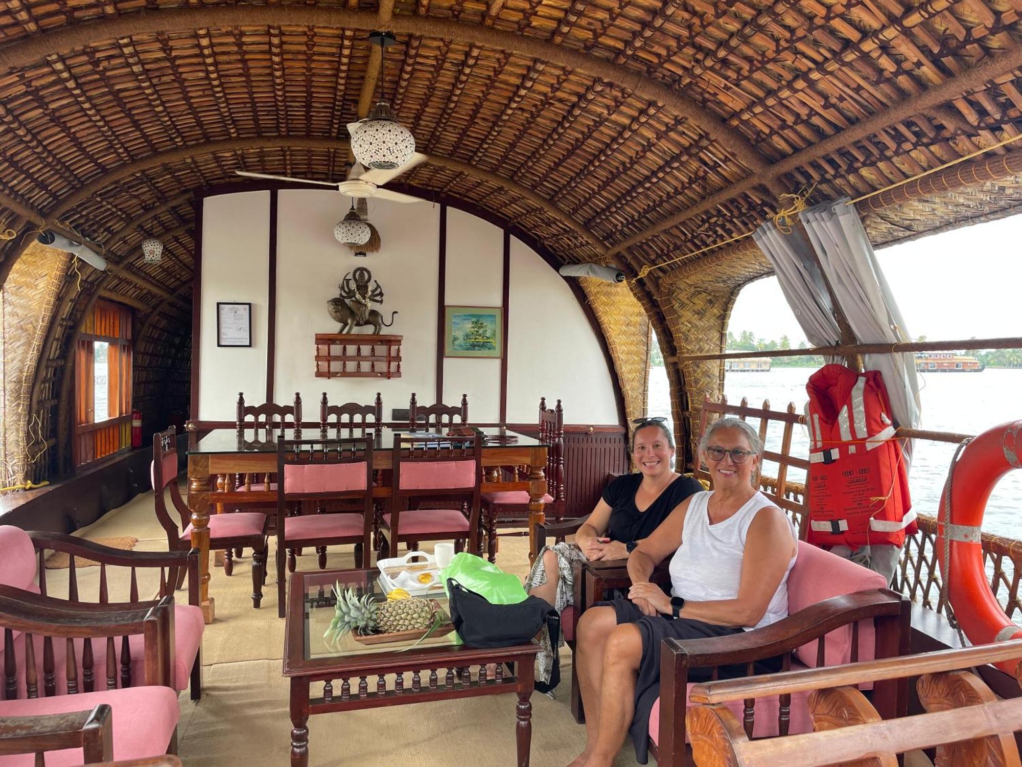 Hotel Thara'S Houseboat Alappuzha Esterno foto