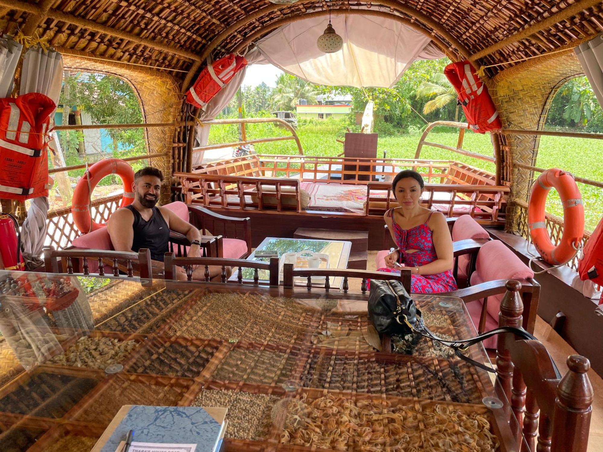 Hotel Thara'S Houseboat Alappuzha Esterno foto