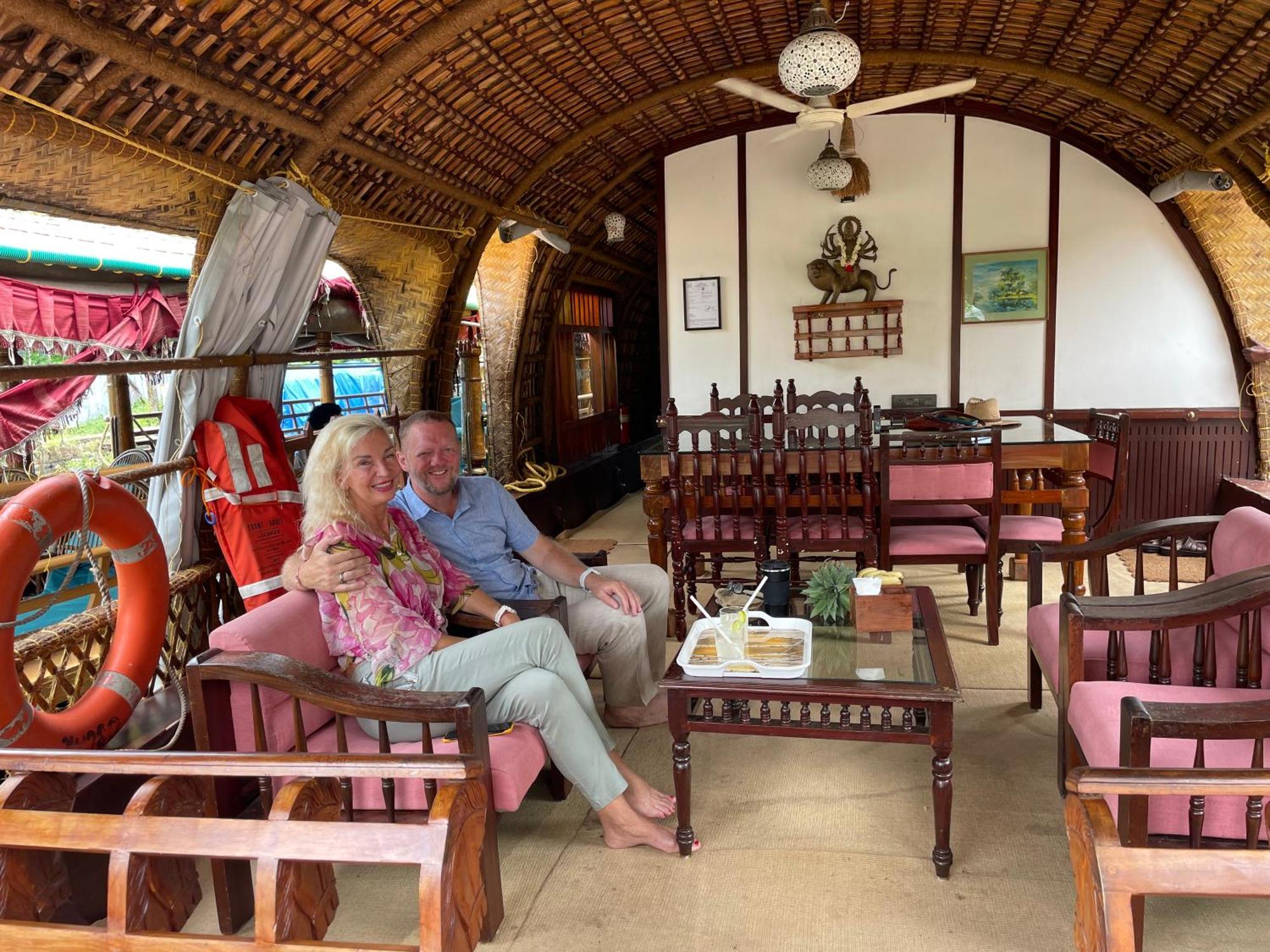 Hotel Thara'S Houseboat Alappuzha Esterno foto